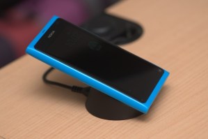 n9_touchstone_charging_2