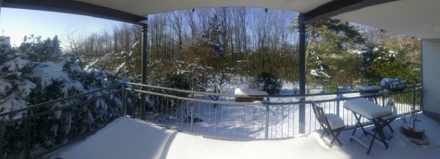 balcony_winter_sunny-scaled